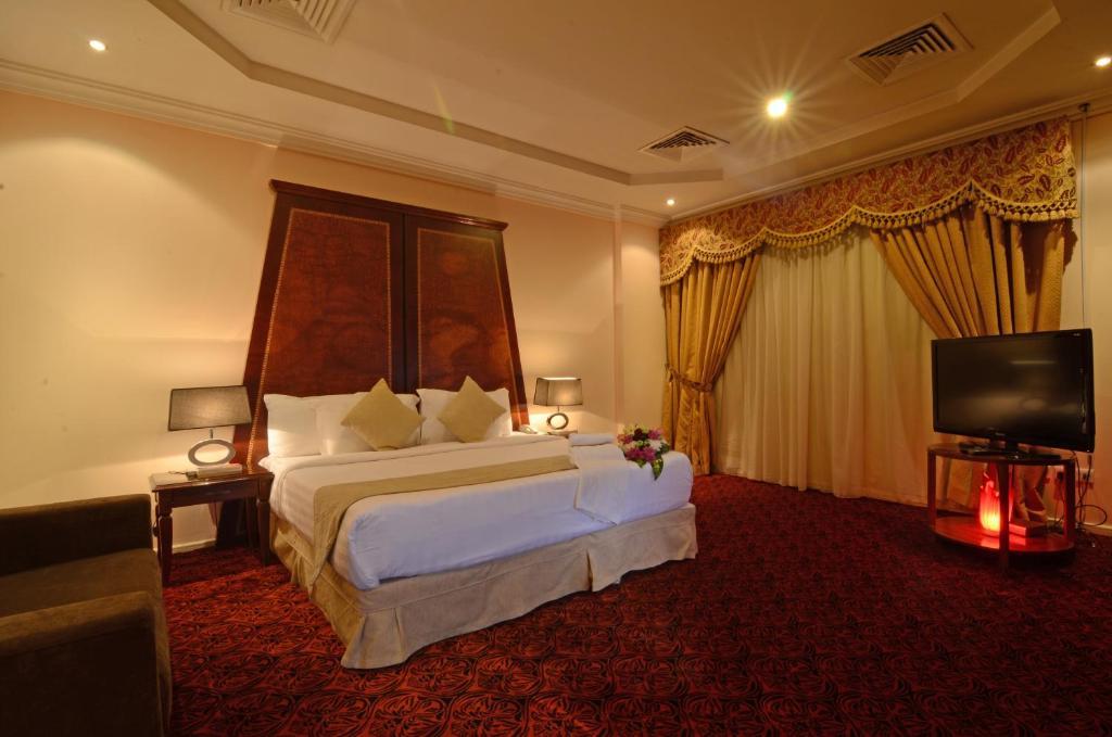 Residence Al Hamra Apartments Рияд Стая снимка